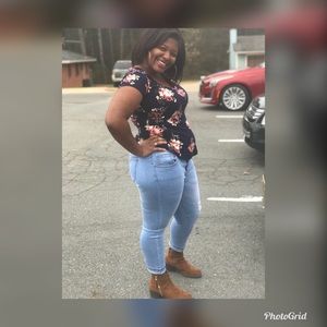 Meet your Posher, Amesha